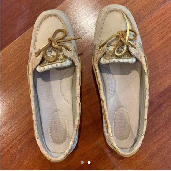 Sperry boat shoes with gold detailing - Picture 2 of 2
